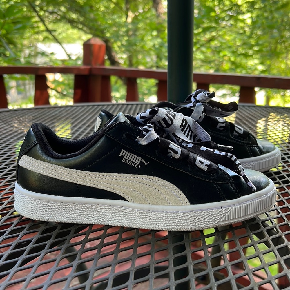 Puma Basket Unisex Sneakers Kids Size 4.5 Like New